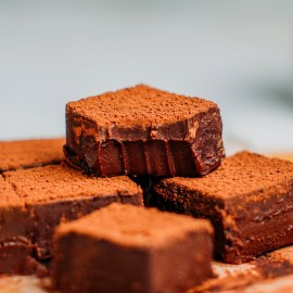 Nama Chocolate làm từ gì? Thành phần tạo nên socola mềm mịn